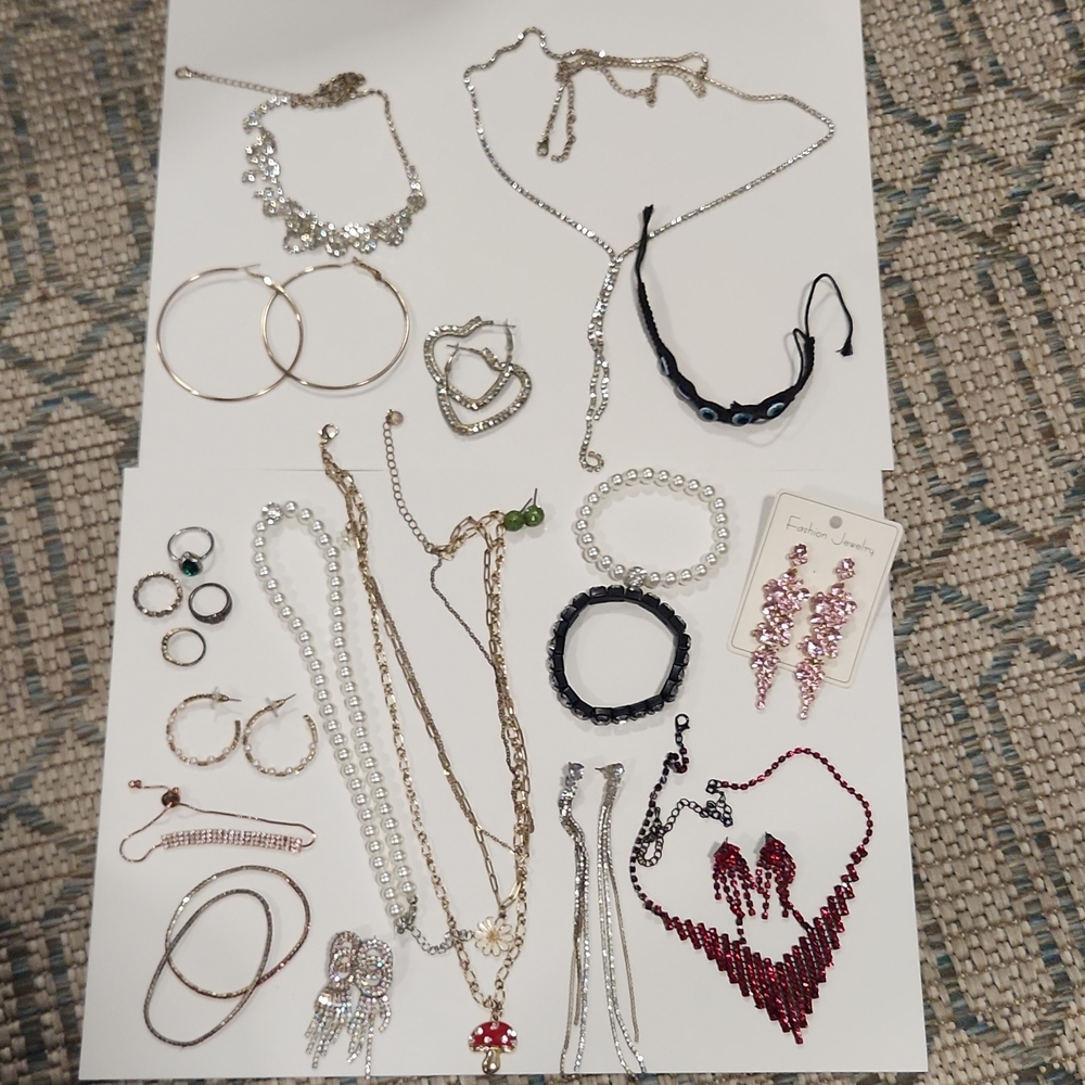 Assorted Women's Jewelry Sets